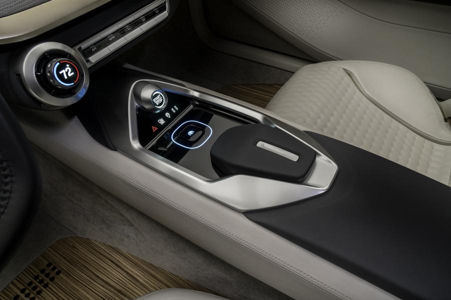 Детали интерьера Nissan Vmotion 2.0 Concept 2017 года  (фото 32 из 57)